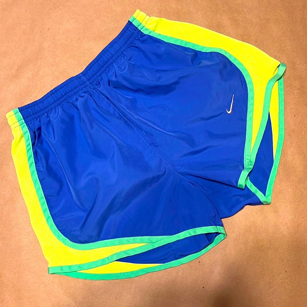 NIKE dri-fit running shorts. XS.